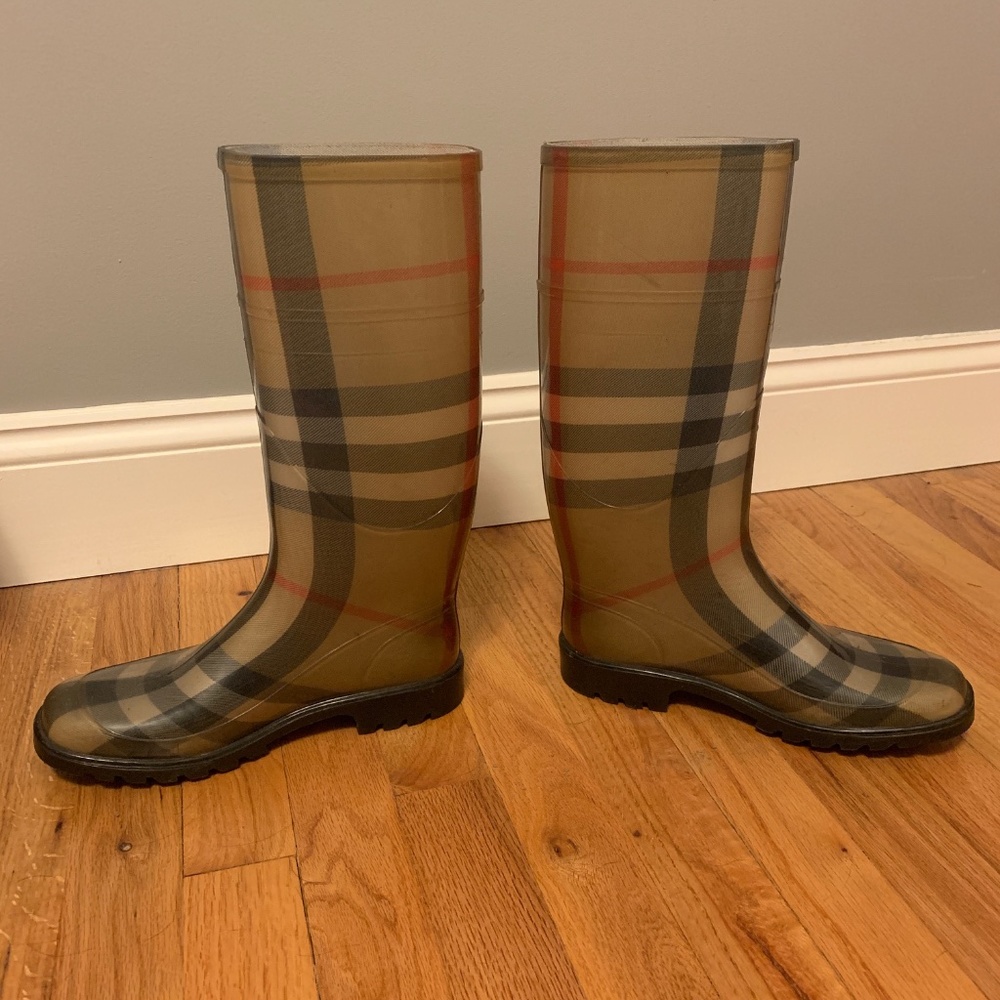 Burberry Rainboots Size 37